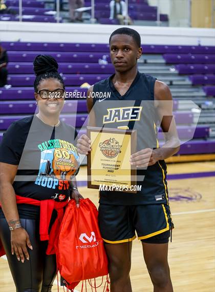 Thumbnail 2 in Farmville Central vs Don Bosco Prep (John Wall Holiday Invitational) photogallery.