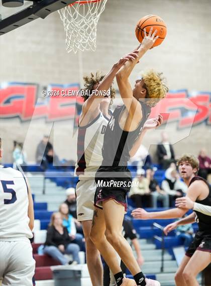 Thumbnail 3 in Golden vs Dakota Ridge (Jeffco 4A/5A Mini Tournament) photogallery.