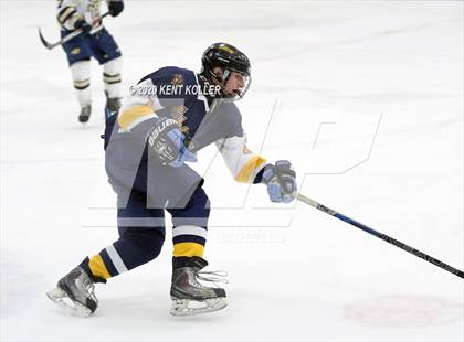 Thumbnail 1 in Clarkston @ Stoney Creek photogallery.