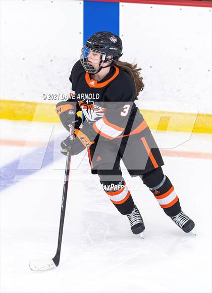Thumbnail 3 in Greenwich Country Day vs. Proctor Academy (Exeter Invitational) photogallery.