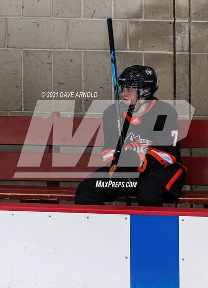Thumbnail 2 in Greenwich Country Day vs. Proctor Academy (Exeter Invitational) photogallery.