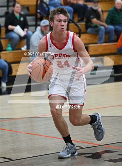 Thumbnail 2 in South Webster vs. Whiteoak (OHSAA DIV VII DISTRICT SEMIFINAL) photogallery.