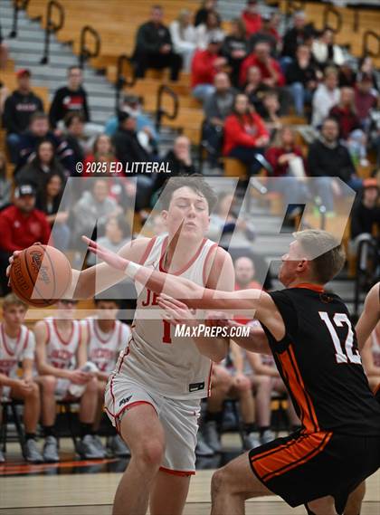 Thumbnail 1 in South Webster vs. Whiteoak (OHSAA DIV VII DISTRICT SEMIFINAL) photogallery.