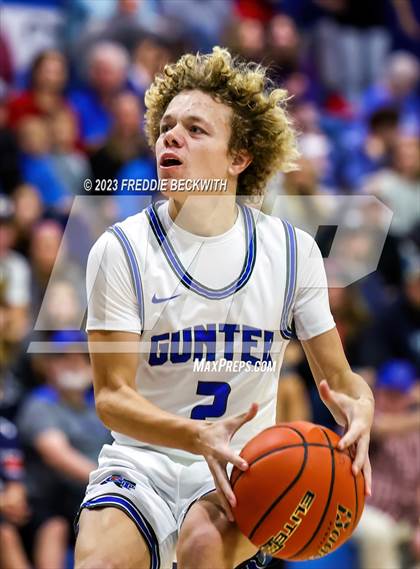 Thumbnail 3 in Howe @ Gunter photogallery.