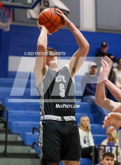 Thumbnail 2 in Howe @ Gunter photogallery.
