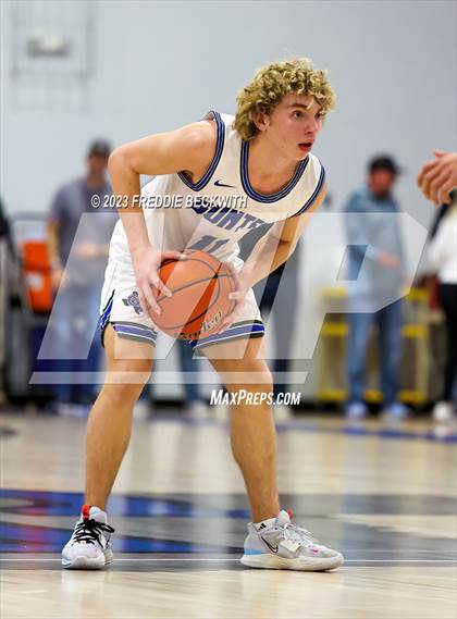 Thumbnail 2 in Howe @ Gunter photogallery.