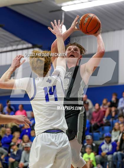 Thumbnail 1 in Howe @ Gunter photogallery.