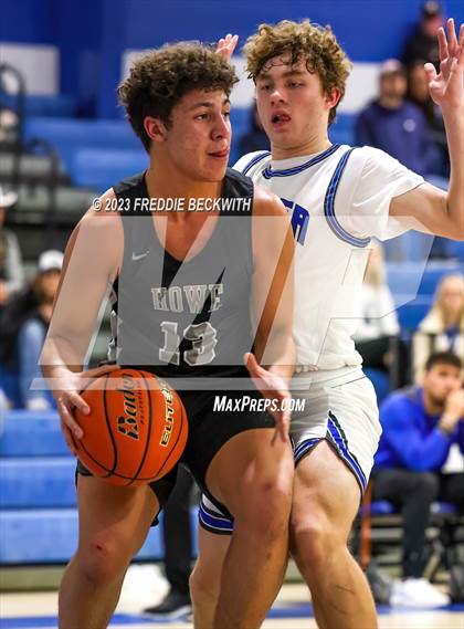 Thumbnail 3 in Howe @ Gunter photogallery.