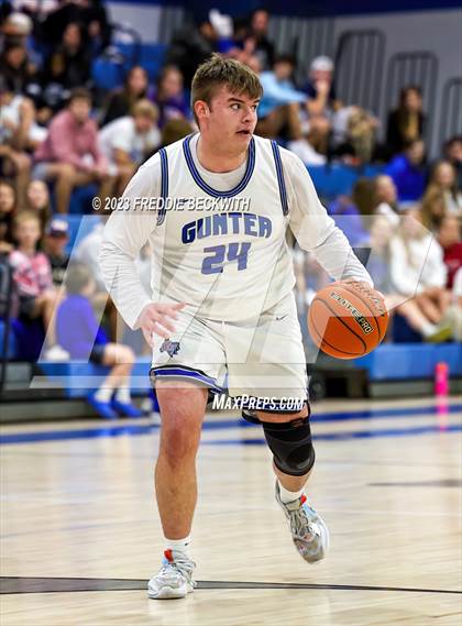 Thumbnail 1 in Howe @ Gunter photogallery.