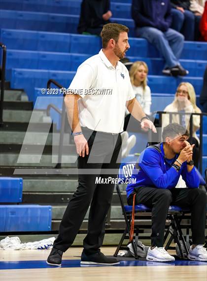 Thumbnail 1 in Howe @ Gunter photogallery.