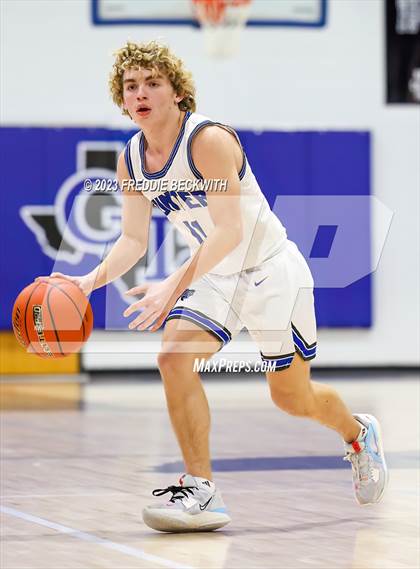 Thumbnail 3 in Howe @ Gunter photogallery.