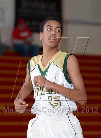 Thumbnail 3 in St. Patrick/St. Vincent vs. Campolindo (Father Barry Christmas Classic) photogallery.