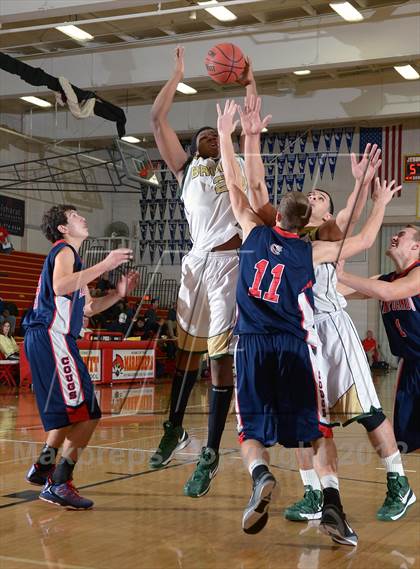 Thumbnail 3 in St. Patrick/St. Vincent vs. Campolindo (Father Barry Christmas Classic) photogallery.