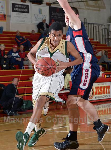 Thumbnail 3 in St. Patrick/St. Vincent vs. Campolindo (Father Barry Christmas Classic) photogallery.