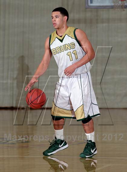 Thumbnail 3 in St. Patrick/St. Vincent vs. Campolindo (Father Barry Christmas Classic) photogallery.