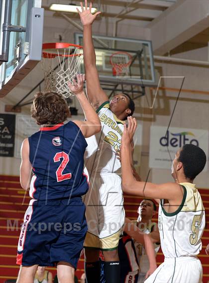 Thumbnail 2 in St. Patrick/St. Vincent vs. Campolindo (Father Barry Christmas Classic) photogallery.
