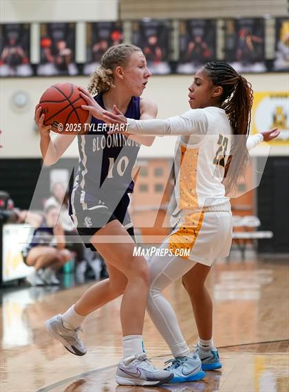 Thumbnail 2 in Bloomington South @ Avon photogallery.