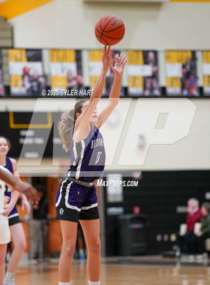 Thumbnail 1 in Bloomington South @ Avon photogallery.