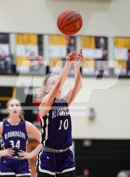 Thumbnail 3 in Bloomington South @ Avon photogallery.