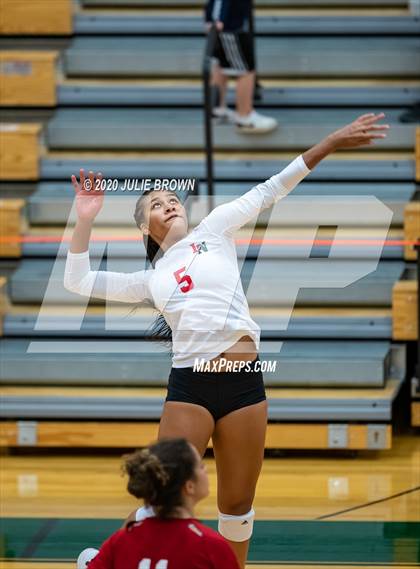 Thumbnail 1 in Hamilton Southeastern @ Lawrence North photogallery.