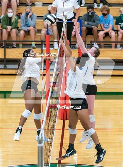 Thumbnail 2 in Hamilton Southeastern @ Lawrence North photogallery.