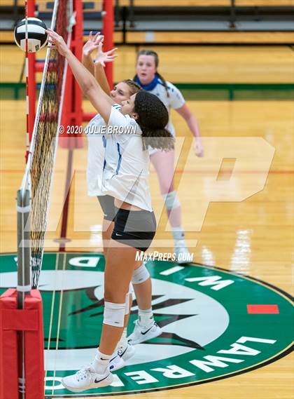 Thumbnail 2 in Hamilton Southeastern @ Lawrence North photogallery.