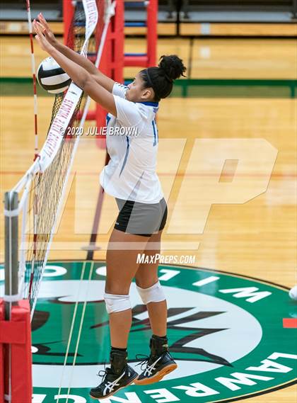 Thumbnail 3 in Hamilton Southeastern @ Lawrence North photogallery.