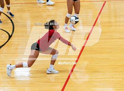 Thumbnail 1 in Hamilton Southeastern @ Lawrence North photogallery.