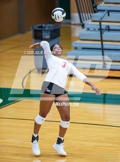 Thumbnail 3 in Hamilton Southeastern @ Lawrence North photogallery.