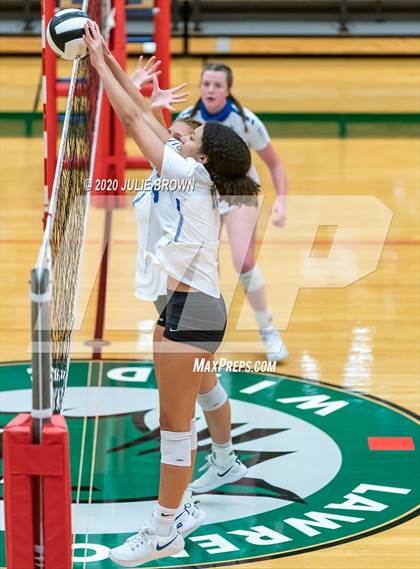 Thumbnail 1 in Hamilton Southeastern @ Lawrence North photogallery.