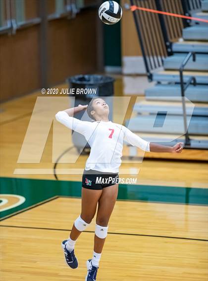 Thumbnail 1 in Hamilton Southeastern @ Lawrence North photogallery.