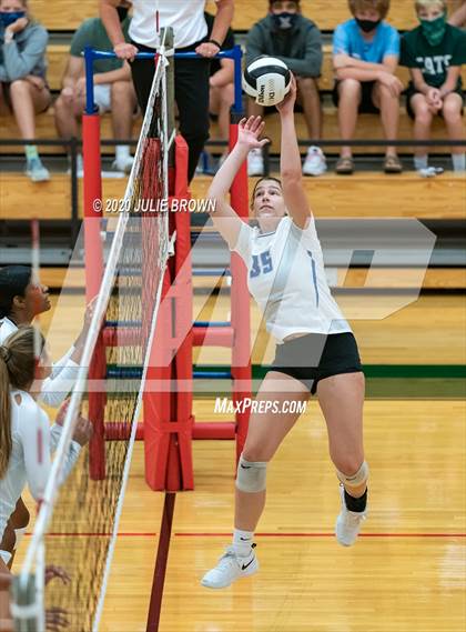Thumbnail 3 in Hamilton Southeastern @ Lawrence North photogallery.