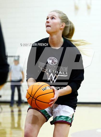 Thumbnail 1 in Highland @ Mountain Ridge photogallery.