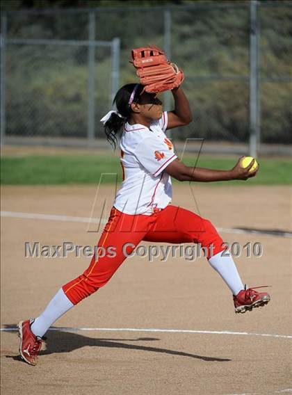 Thumbnail 1 in Mt. Carmel @ Rancho Bernardo photogallery.