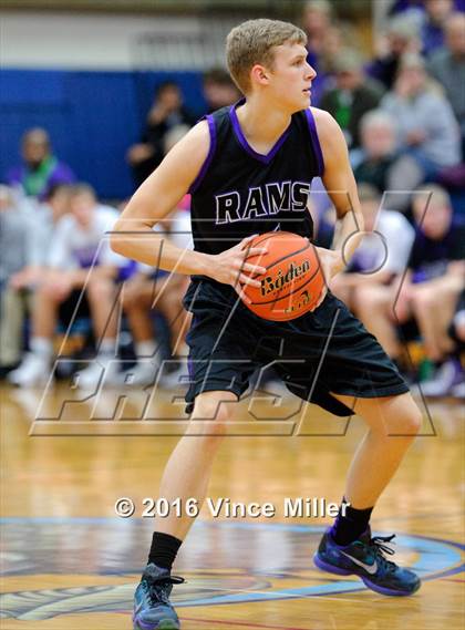 Thumbnail 1 in Kennedy Catholic vs North Thurston (WIAA 3A District 3 Playoffs) photogallery.