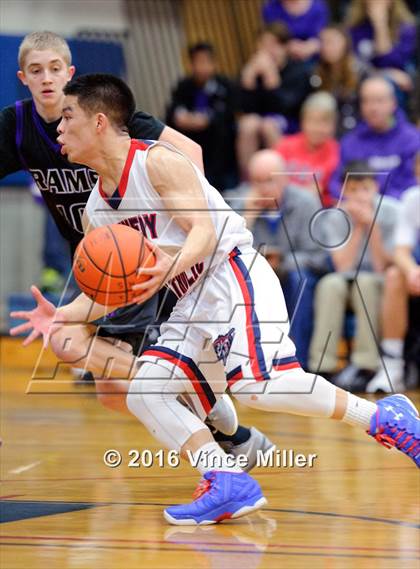 Thumbnail 1 in Kennedy Catholic vs North Thurston (WIAA 3A District 3 Playoffs) photogallery.