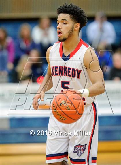 Thumbnail 3 in Kennedy Catholic vs North Thurston (WIAA 3A District 3 Playoffs) photogallery.