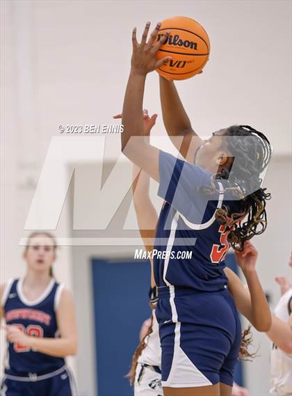 Thumbnail 2 in Dunwoody vs Whitefield Academy (MLK Luella HoopKlub Showcase) photogallery.