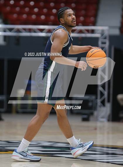 Thumbnail 3 in Little Rock Christian Academy vs. McDonough (King Cotton Classic) photogallery.