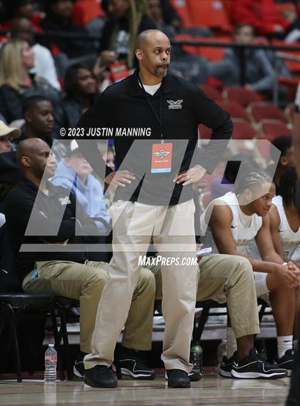 Thumbnail 3 in Little Rock Christian Academy vs. McDonough (King Cotton Classic) photogallery.