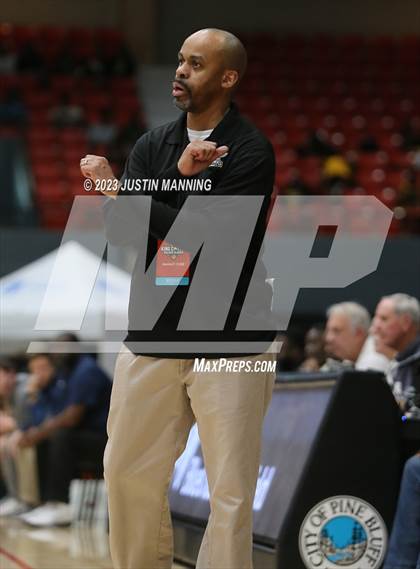 Thumbnail 2 in Little Rock Christian Academy vs. McDonough (King Cotton Classic) photogallery.