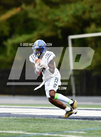 Thumbnail 3 in All-Shore Gridiron Classic (Monmouth vs Ocean) photogallery.