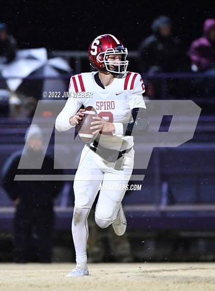 Thumbnail 2 in Spiro @ Vian (OSSAA 2A Round 1 Playoff) photogallery.