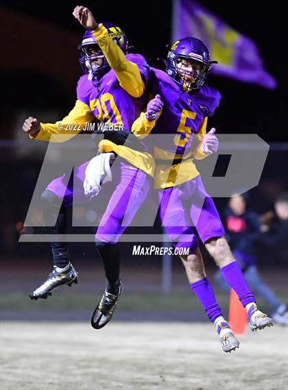 Thumbnail 1 in Spiro @ Vian (OSSAA 2A Round 1 Playoff) photogallery.