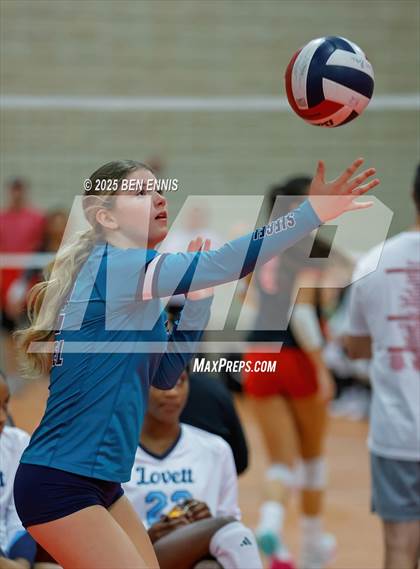 Thumbnail 3 in Loretto vs. Siegel (Showdown at the Sunsphere) photogallery.