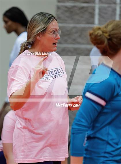 Thumbnail 2 in Loretto vs. Siegel (Showdown at the Sunsphere) photogallery.
