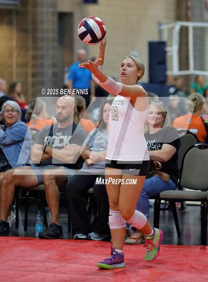 Thumbnail 2 in Loretto vs. Siegel (Showdown at the Sunsphere) photogallery.