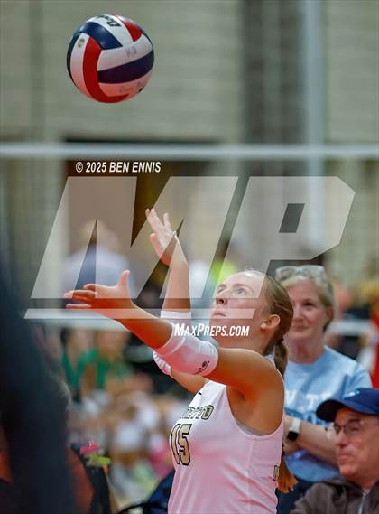 Thumbnail 3 in Loretto vs. Siegel (Showdown at the Sunsphere) photogallery.