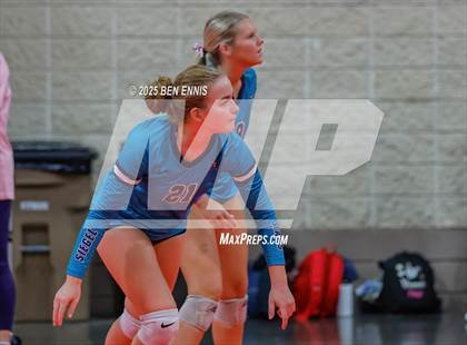 Thumbnail 1 in Loretto vs. Siegel (Showdown at the Sunsphere) photogallery.
