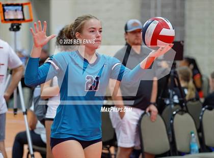 Thumbnail 2 in Loretto vs. Siegel (Showdown at the Sunsphere) photogallery.